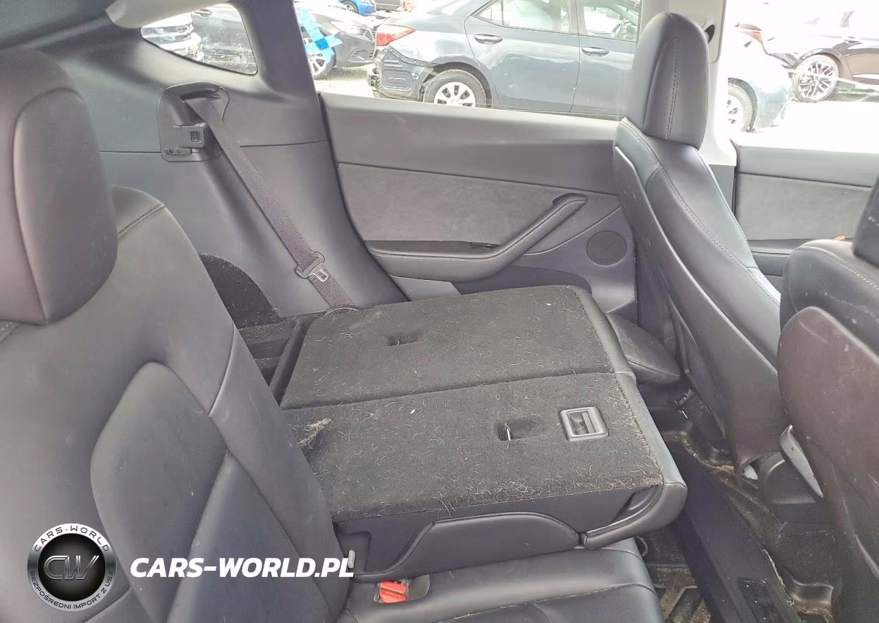 2020 Tesla Model Y VIN:5YJYGDEF3LF002298 - 11