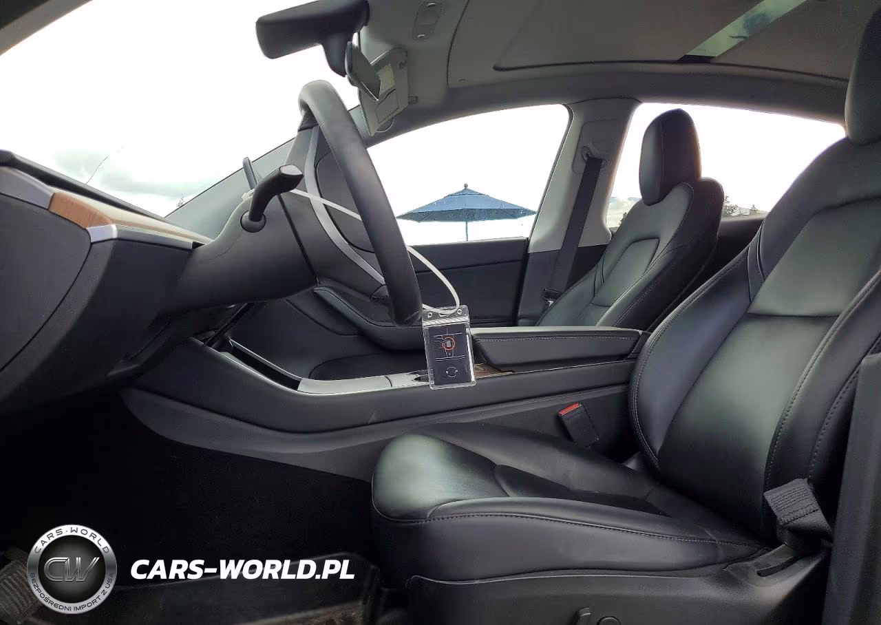 2020 Tesla Model Y VIN:5YJYGDEF3LF002298 - 7