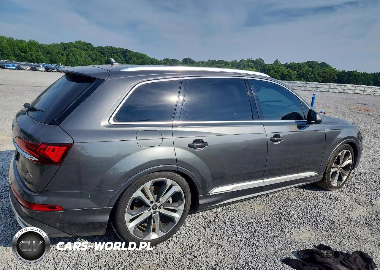 2021 Audi Q7 Prestige VIN:WA1VXAF70MD022908 - 3