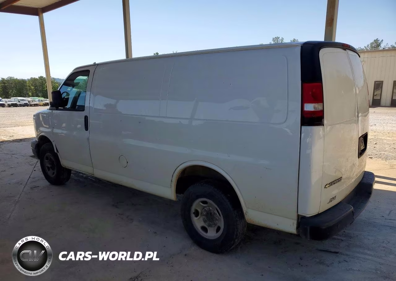 2022 Chevrolet Express G2500 VIN:1GCWGAFP1N1174631 - 2