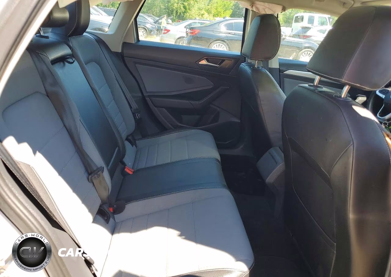 2025 Volkswagen Jetta Se VIN:3VW7X7BU9SM031702 - 10
