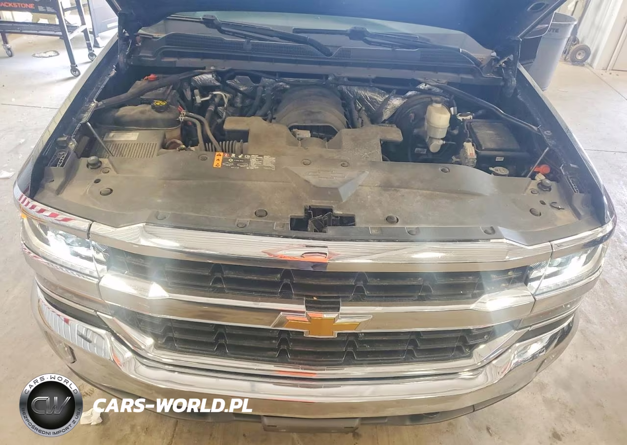 2018 Chevrolet Silverado K1500 Lt VIN:3GCUKREC3JG240255 - 11