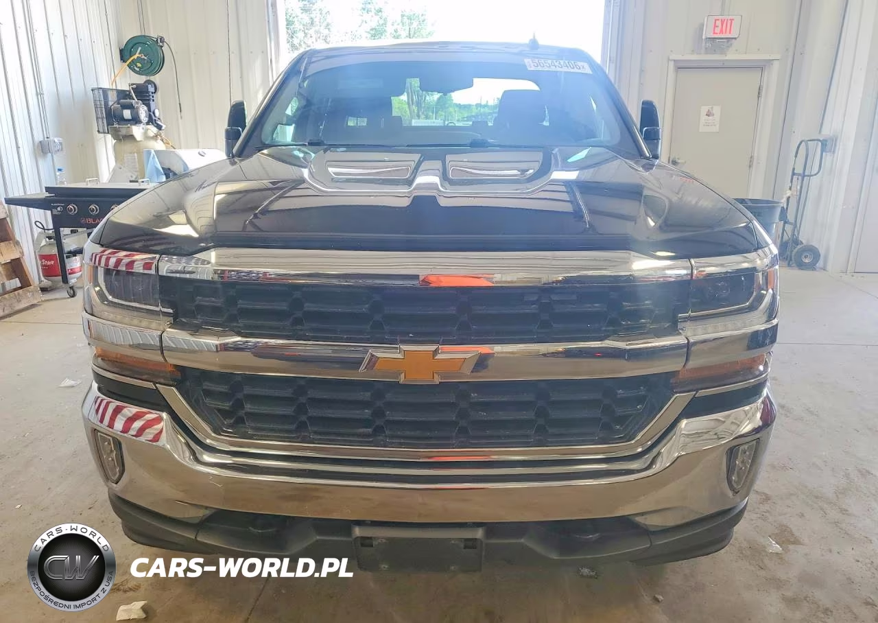 2018 Chevrolet Silverado K1500 Lt VIN:3GCUKREC3JG240255 - 5