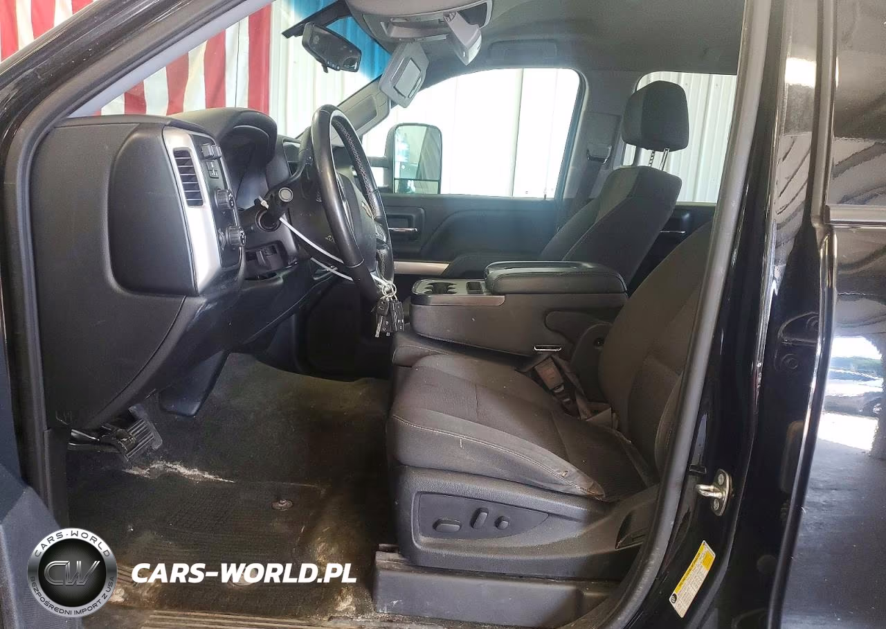 2018 Chevrolet Silverado K1500 Lt VIN:3GCUKREC3JG240255 - 7