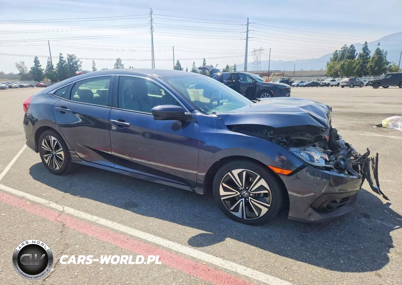 2018 Honda Civic Ex VIN:JHMFC1F37JX012663 - 4