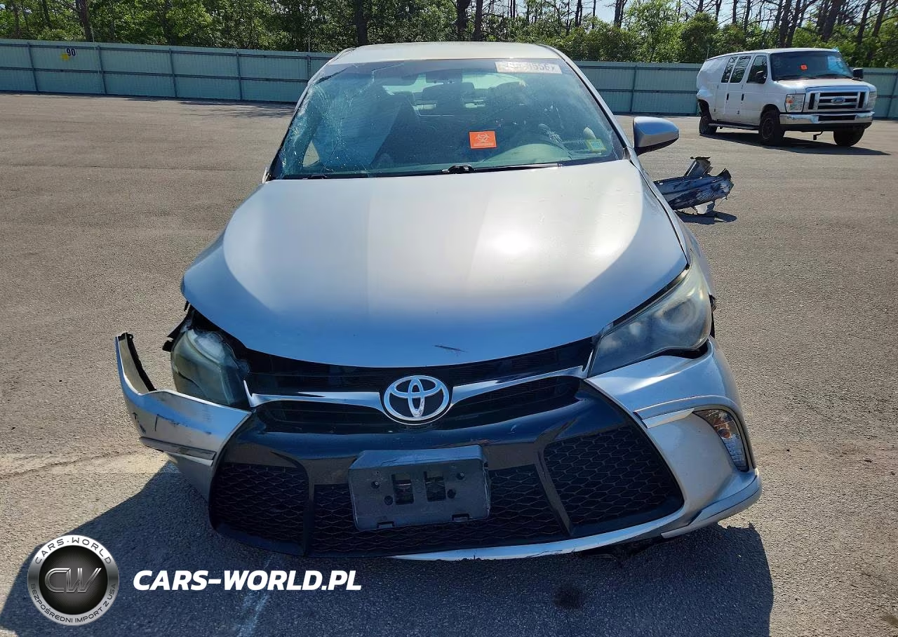 2015 Toyota Camry Se VIN:4T1BF1FK8FU093658 - 5