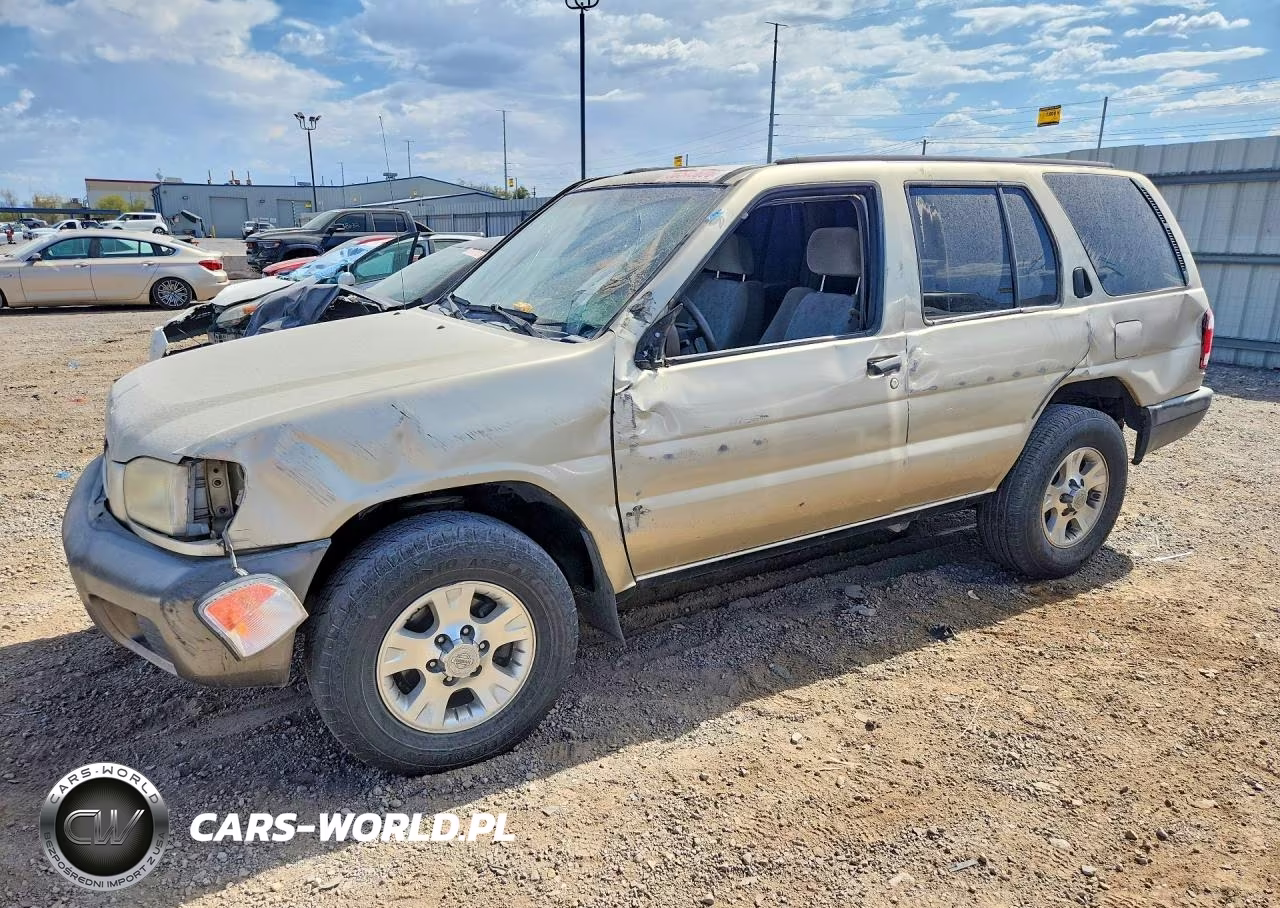 2000 Nissan Pathfinder Xe