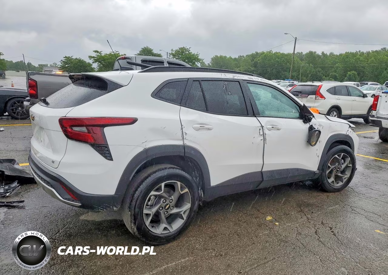 2025 Chevrolet Trax 1Lt VIN:KL77LHEPXSC338630 - 3
