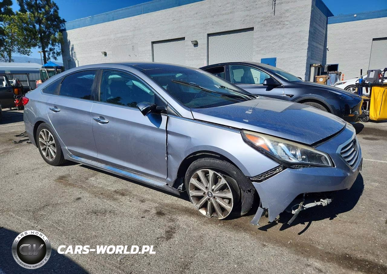 2016 Hyundai Sonata Limited VIN:5NPE34AF0GH351754 - 4