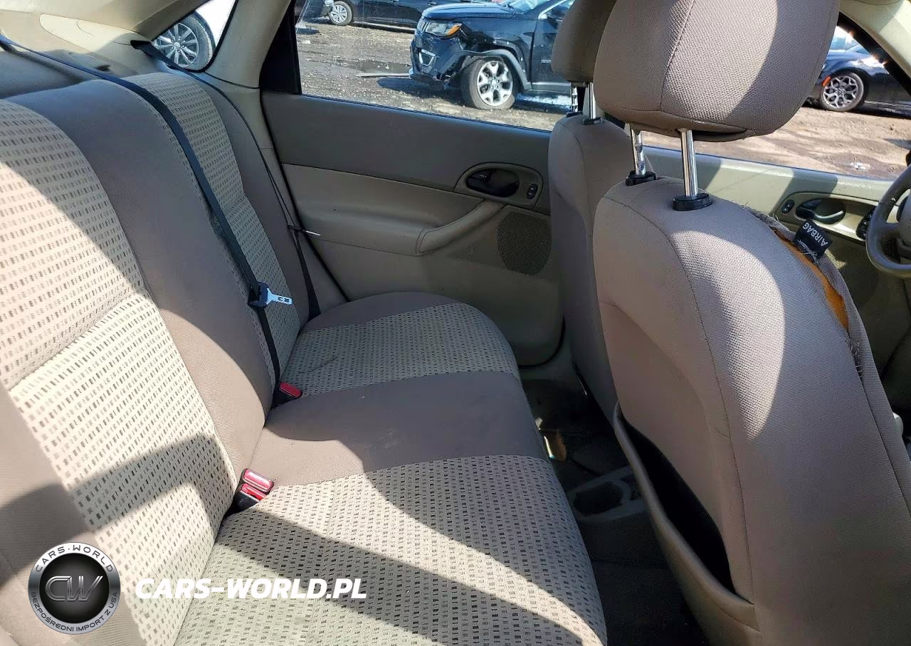 2007 Ford Focus VIN:1FAHP34N37W352315 - 10