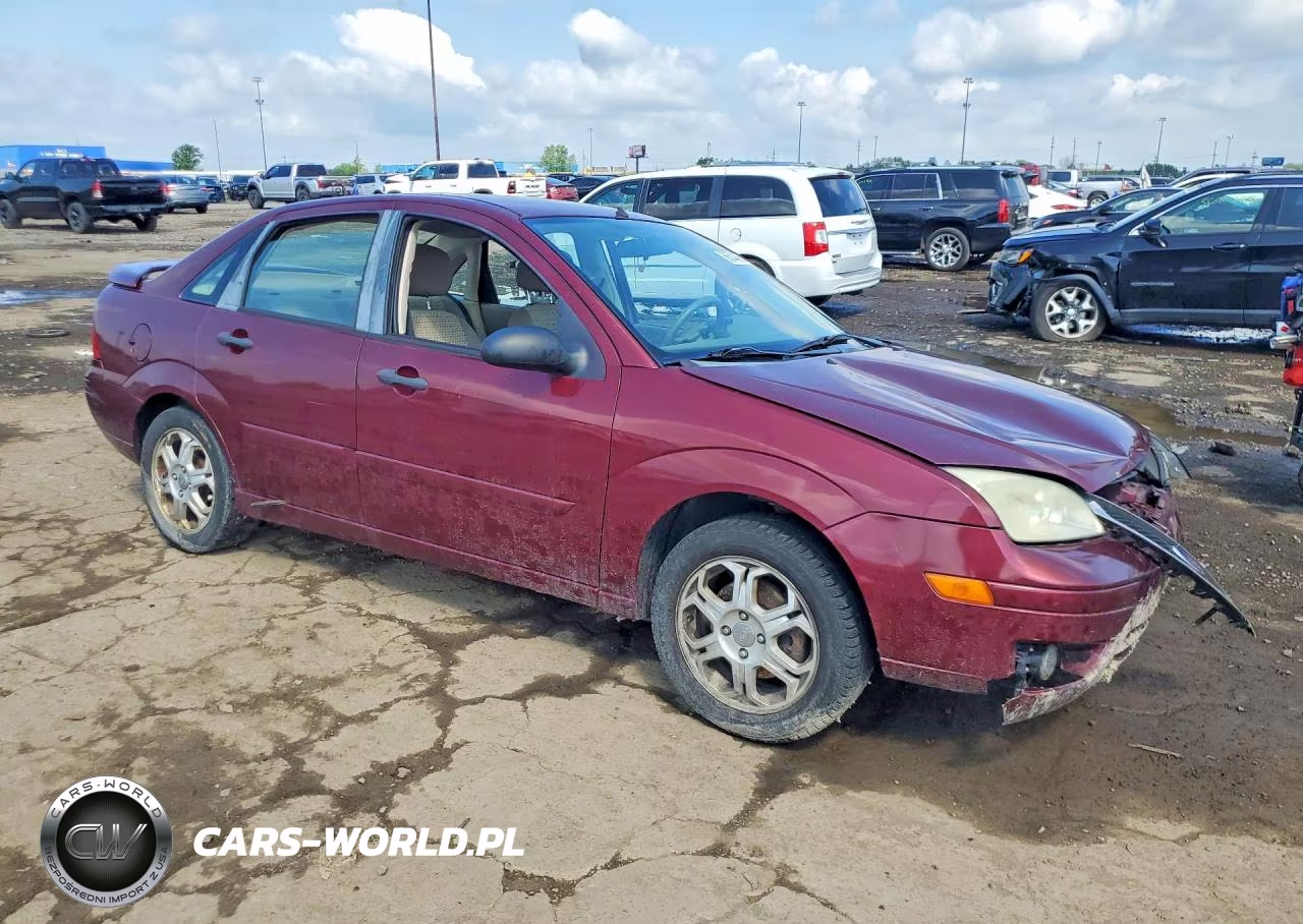 2007 Ford Focus VIN:1FAHP34N37W352315 - 4