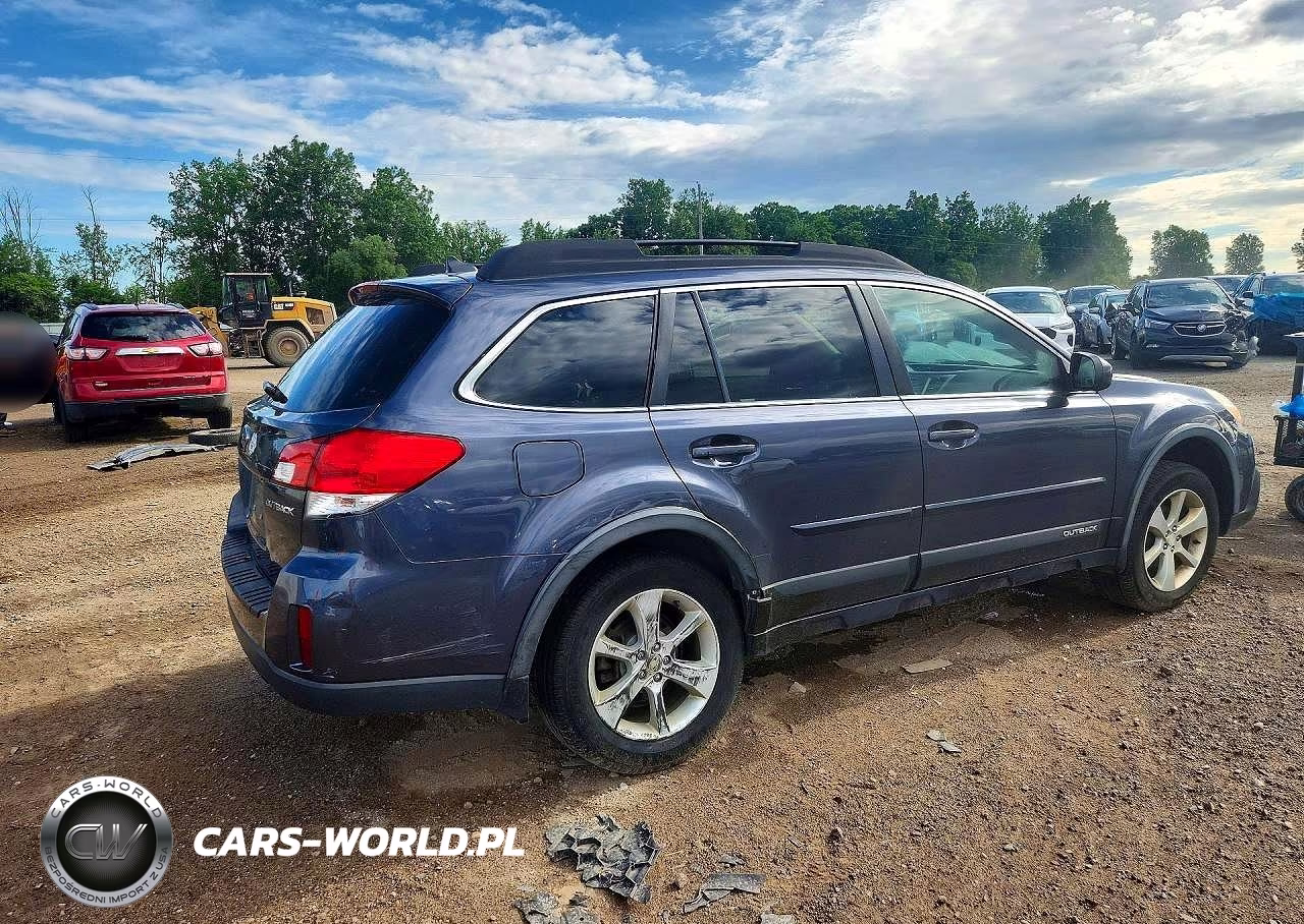 2014 Subaru Outback 2.5I Premium VIN:4S4BRCCCXE3293123 - 3