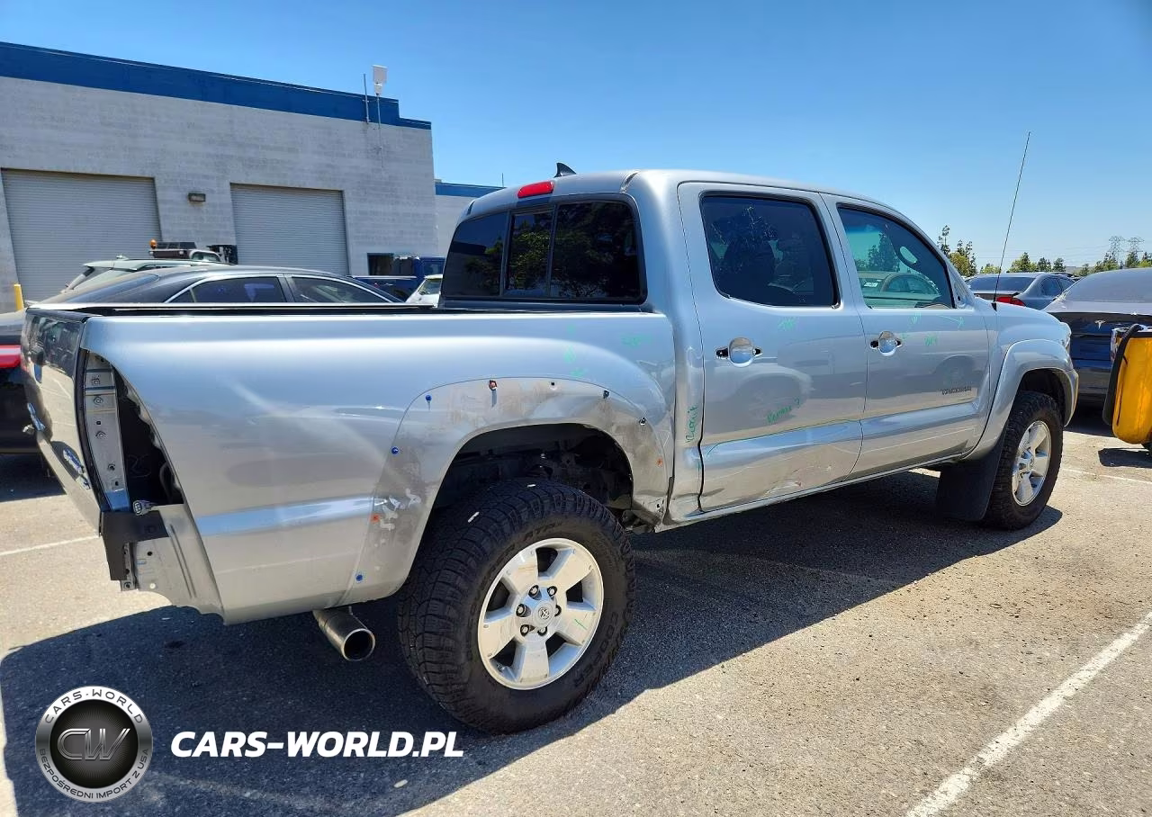 2015 Toyota Tacoma Double Cab Prerunner VIN:3TMJU4GN8FM187303 - 3