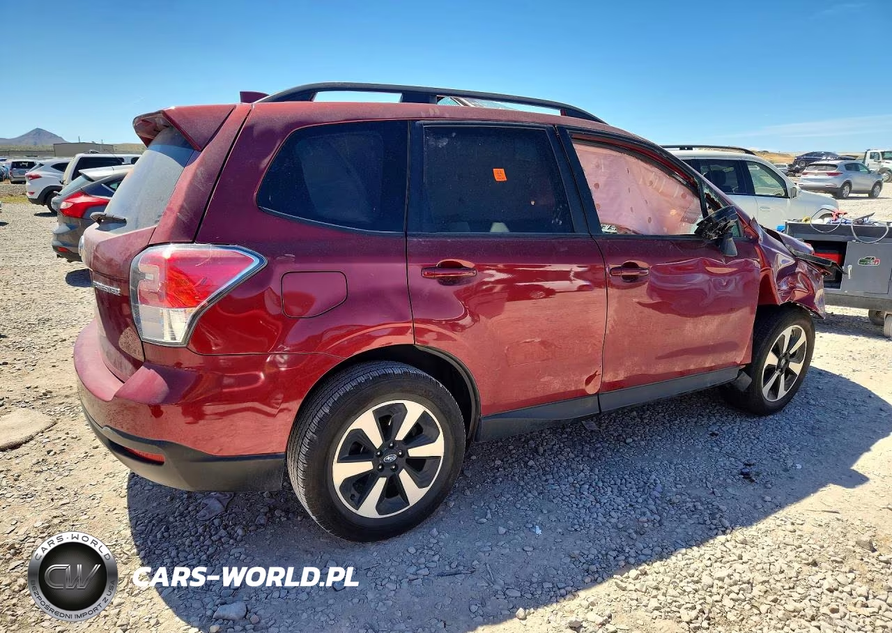 2018 Subaru Forester 2.5I Premium VIN:JF2SJAEC6JH442462 - 3