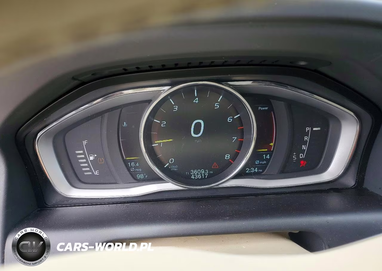 2015 Volvo Xc60 T5 Premier VIN:YV4612RK6F2760323 - 9