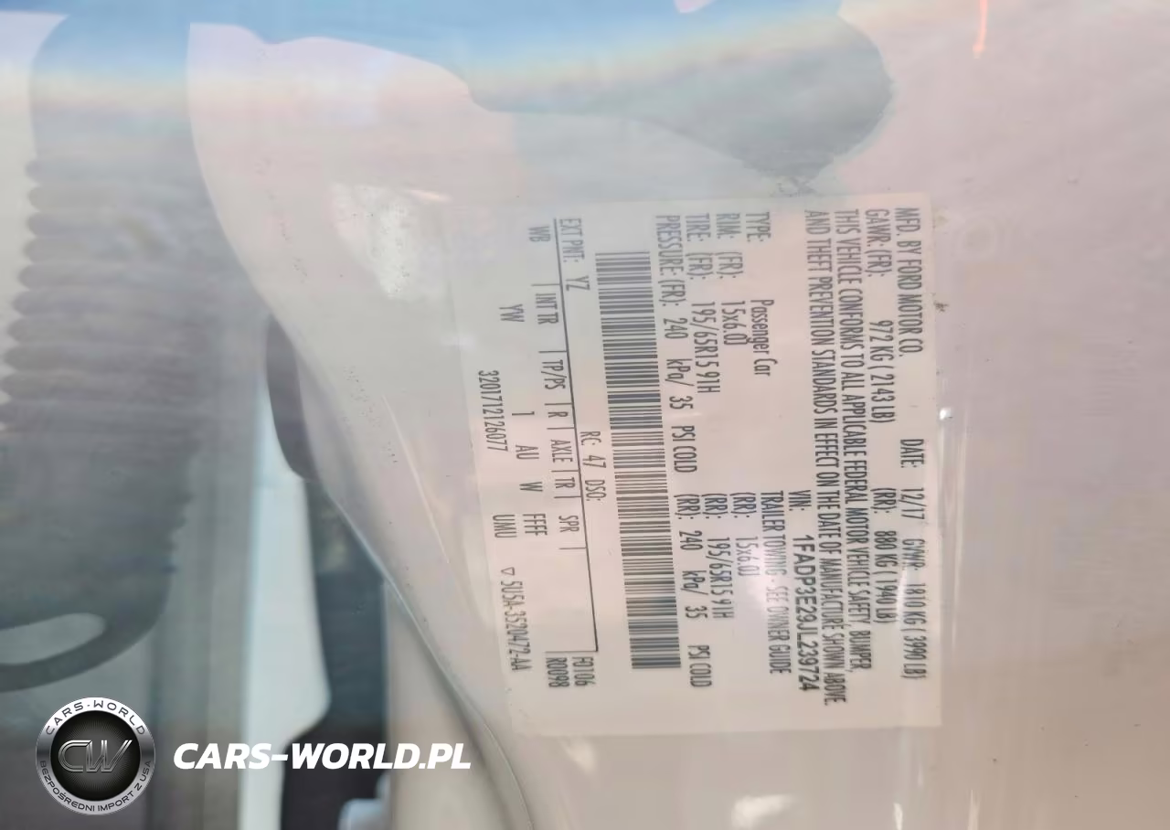 2018 Ford Focus S VIN:1FADP3E29JL239724 - 12