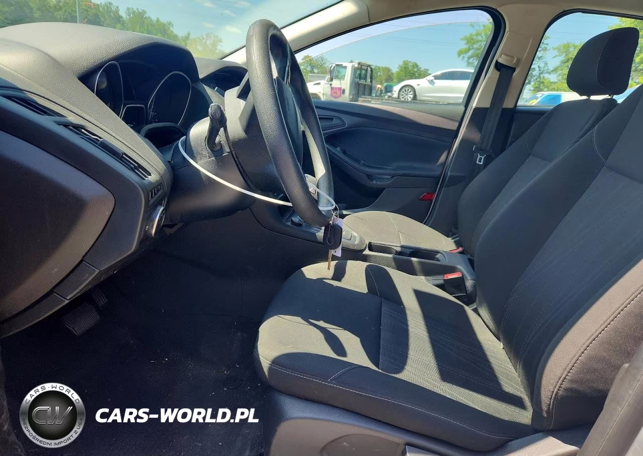2018 Ford Focus S VIN:1FADP3E29JL239724 - 7
