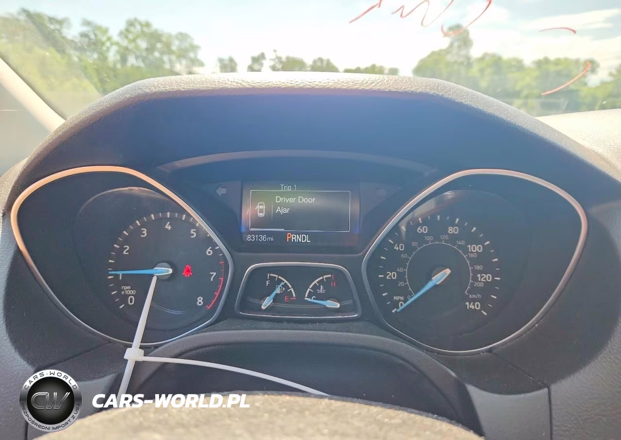 2018 Ford Focus S VIN:1FADP3E29JL239724 - 9