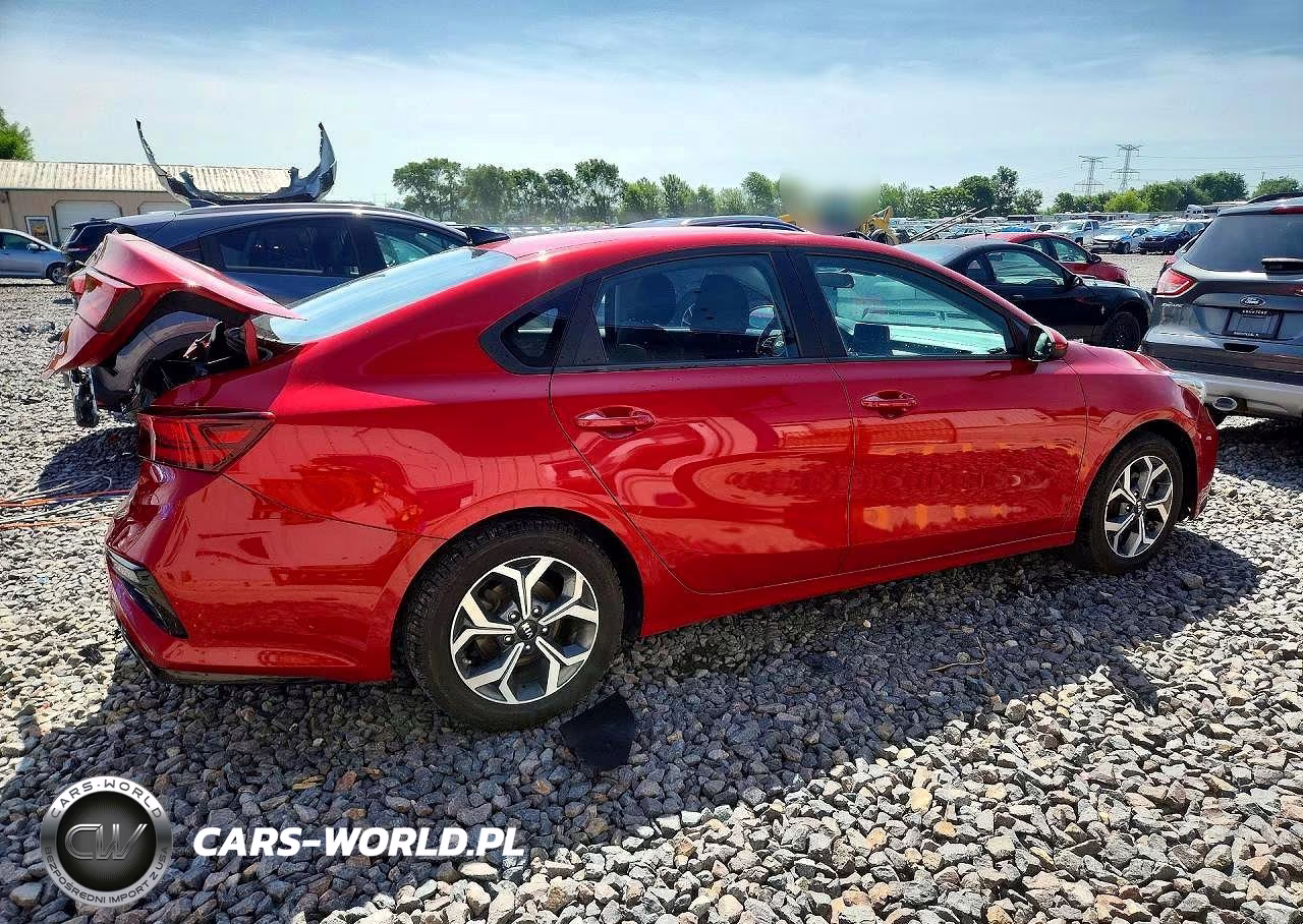 2021 Kia Forte Lxs VIN:3KPF24AD4ME379675 - 3