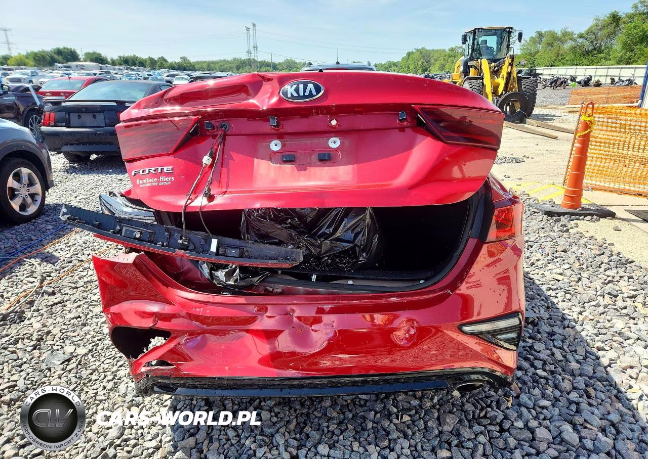 2021 Kia Forte Lxs VIN:3KPF24AD4ME379675 - 6