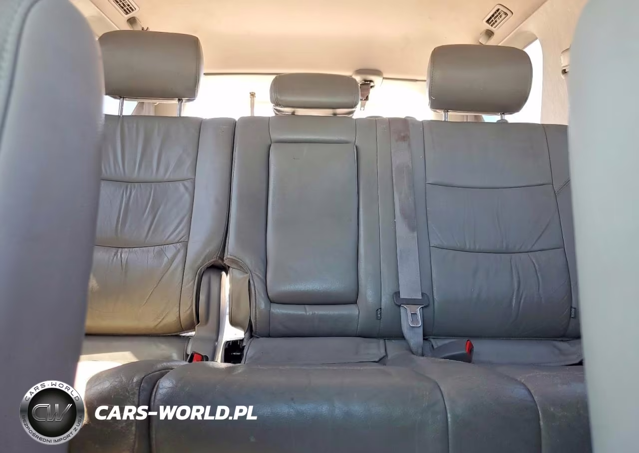 2002 Toyota Sequoia Sr5 VIN:5TDZT34A52S118323 - 10