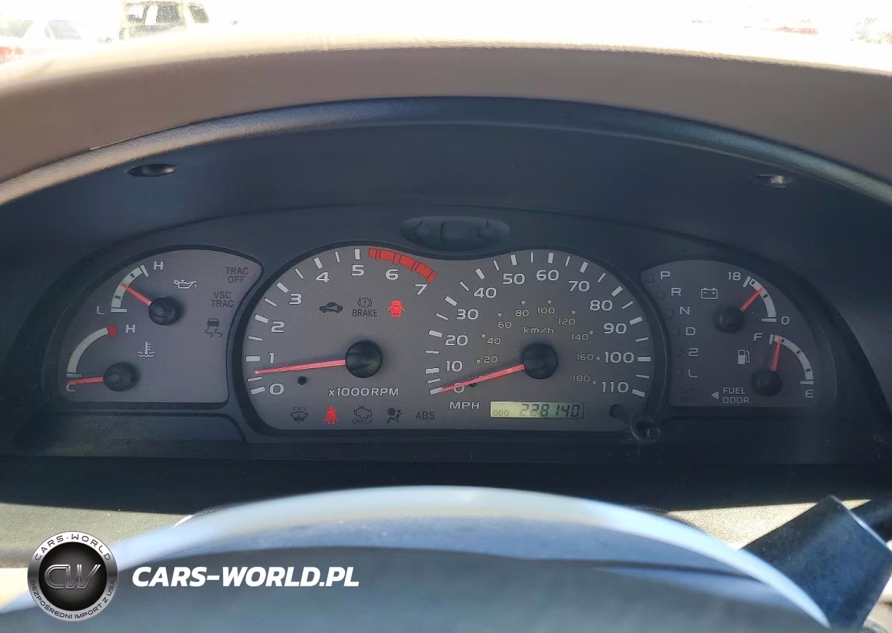 2002 Toyota Sequoia Sr5 VIN:5TDZT34A52S118323 - 9