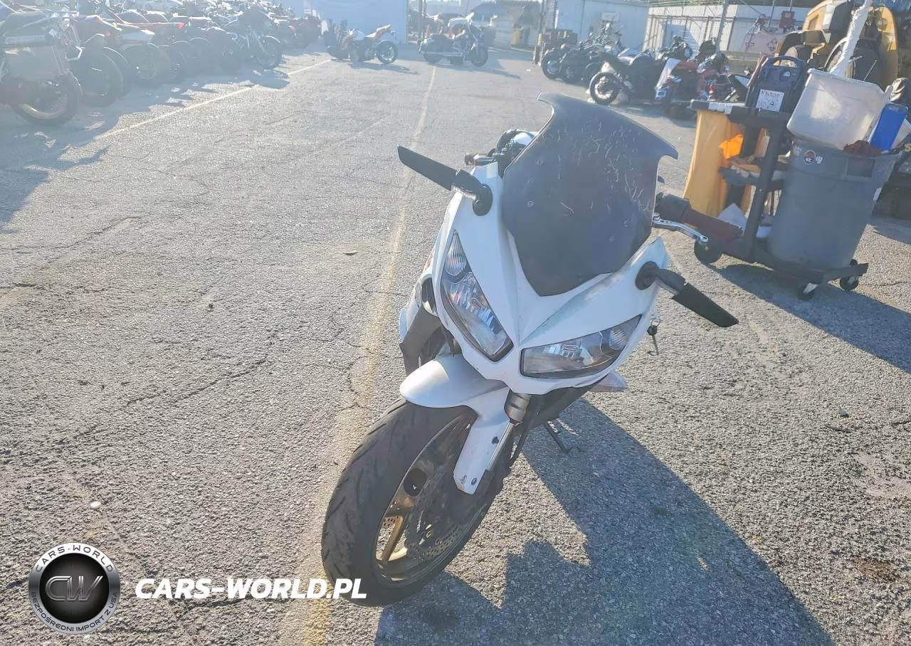 2011 Kawasaki Z1000 VIN:JKAZXCG13BA003159 - 2
