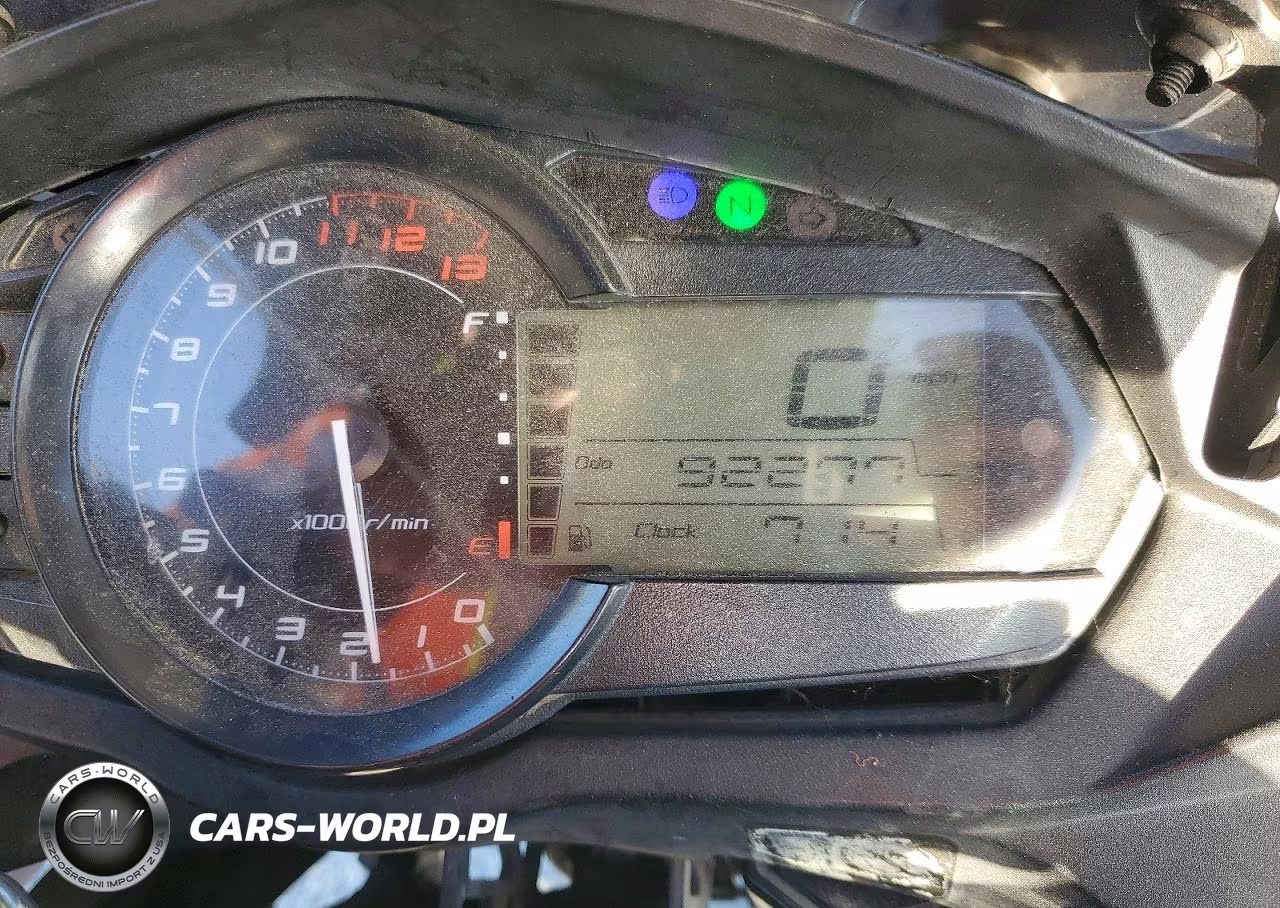 2011 Kawasaki Z1000 VIN:JKAZXCG13BA003159 - 7