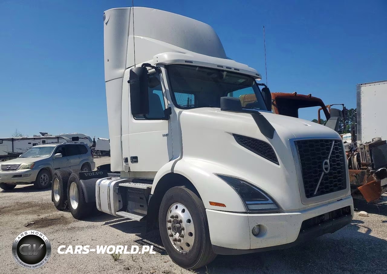 2020 Volvo Vnr Semi Truck