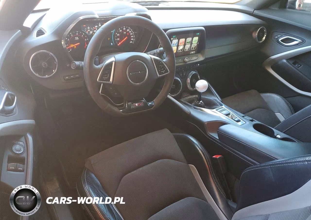 2018 Chevrolet Camaro Ss VIN:1G1FE1R79J0161765 - 8