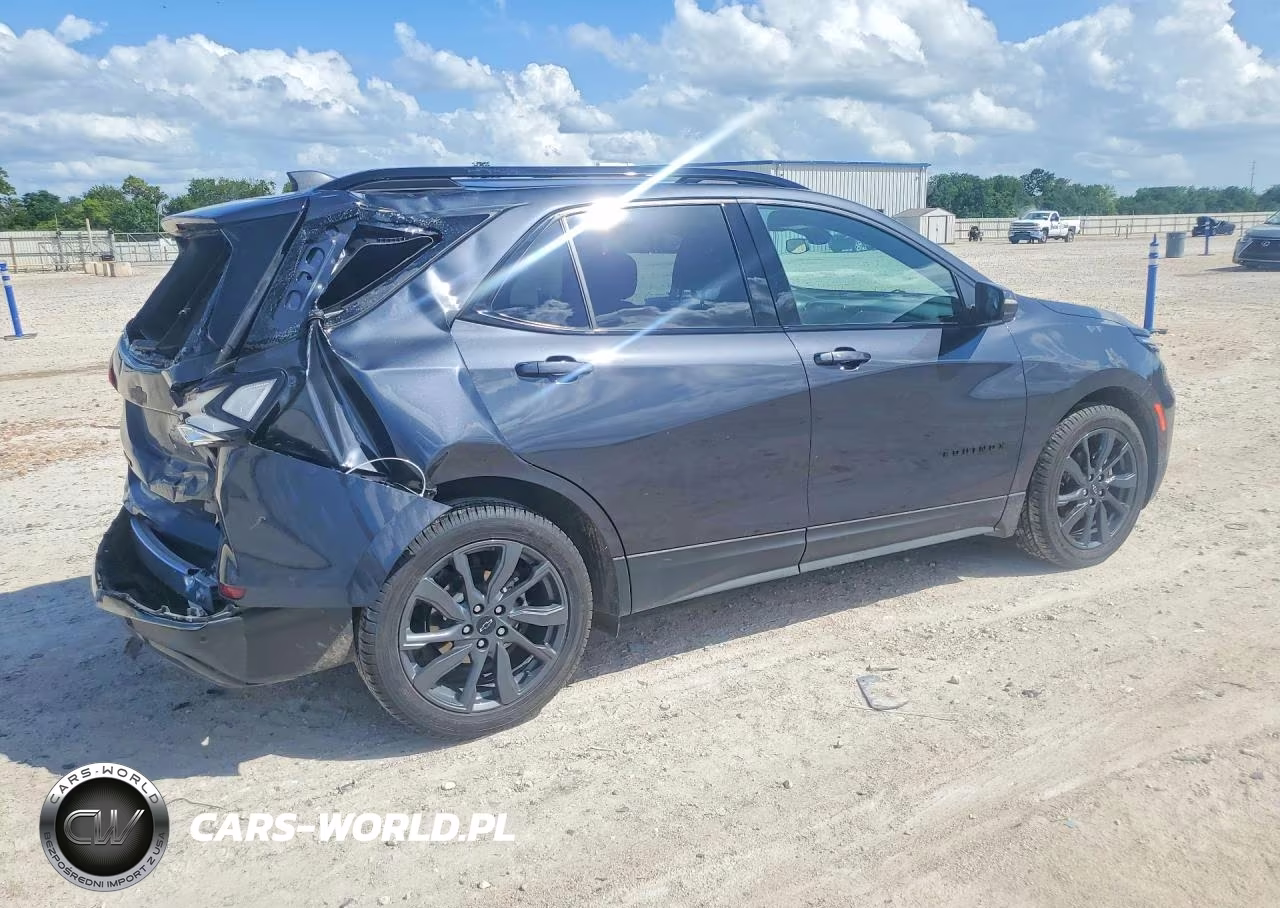 2022 Chevrolet Equinox Rs VIN:2GNAXMEV4N6150565 - 3