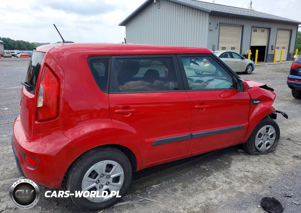 2013 Kia Soul Base VIN:KNDJT2A55D7613696 - 3