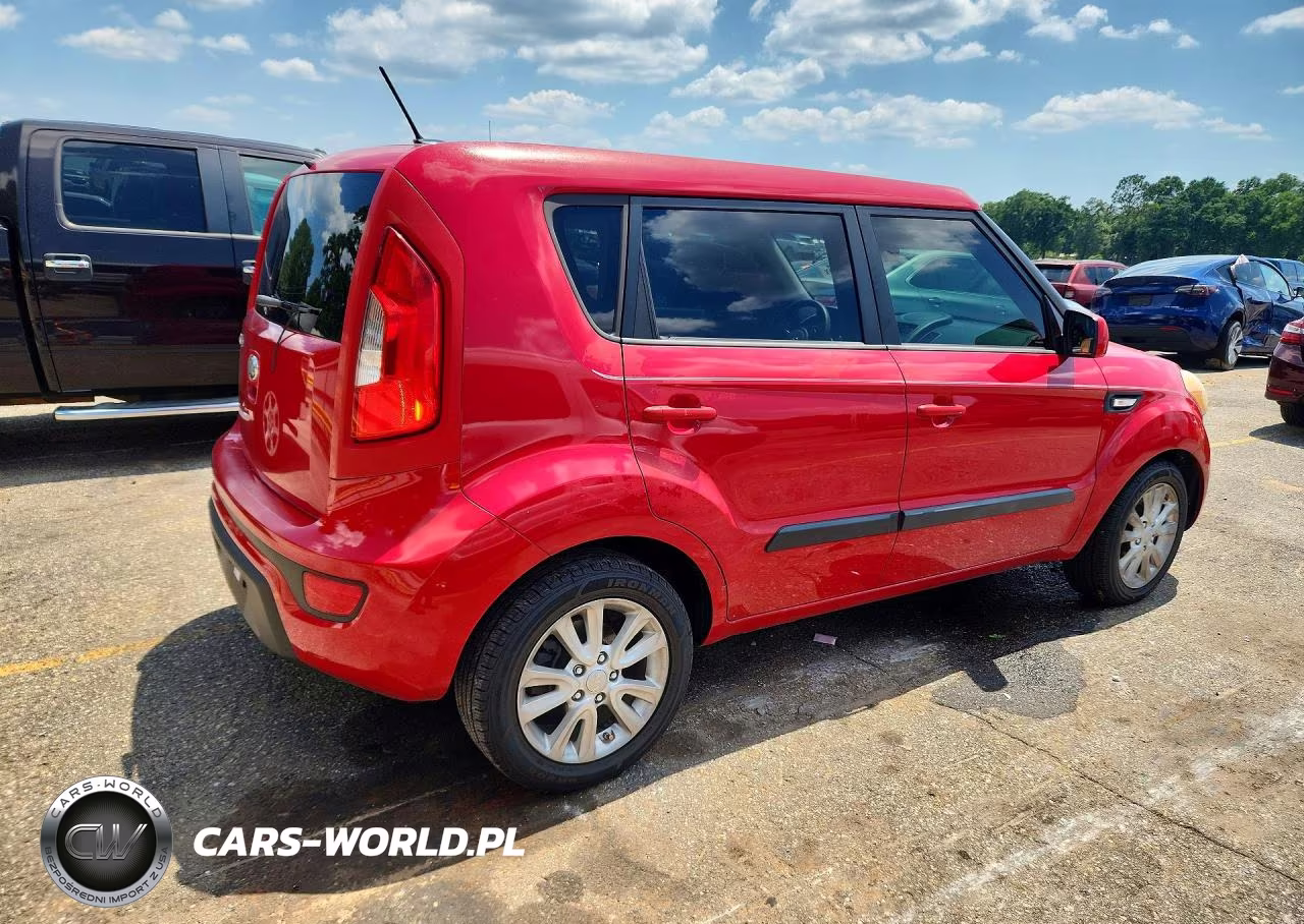2013 Kia Soul Base VIN:KNDJT2A58D7592438 - 3