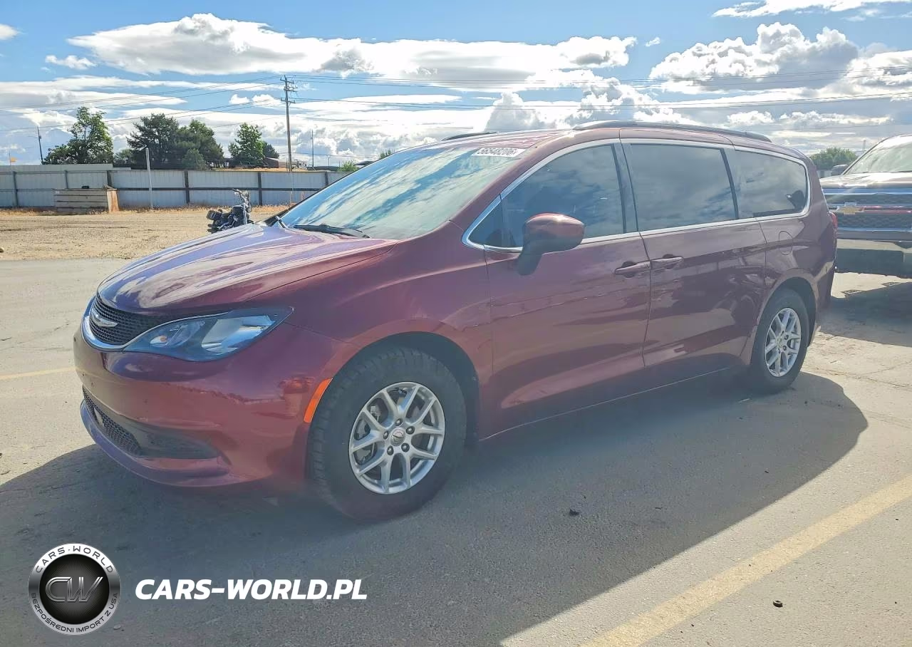 2021 Chrysler Voyager Lxi – zdjęcie 1 z 13