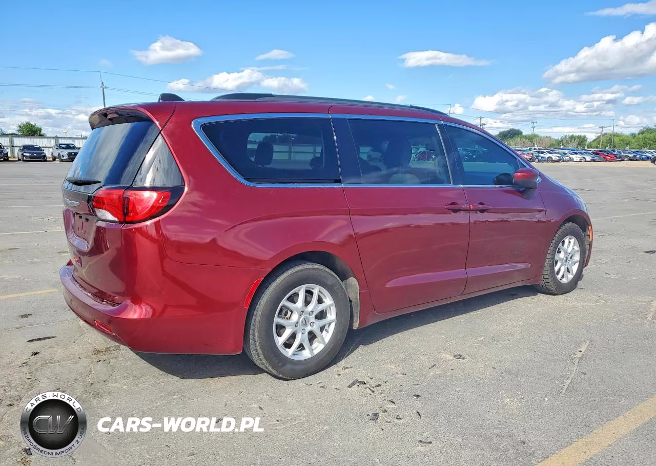 2021 Chrysler Voyager Lxi VIN:2C4RC1DG1MR532039 - 3