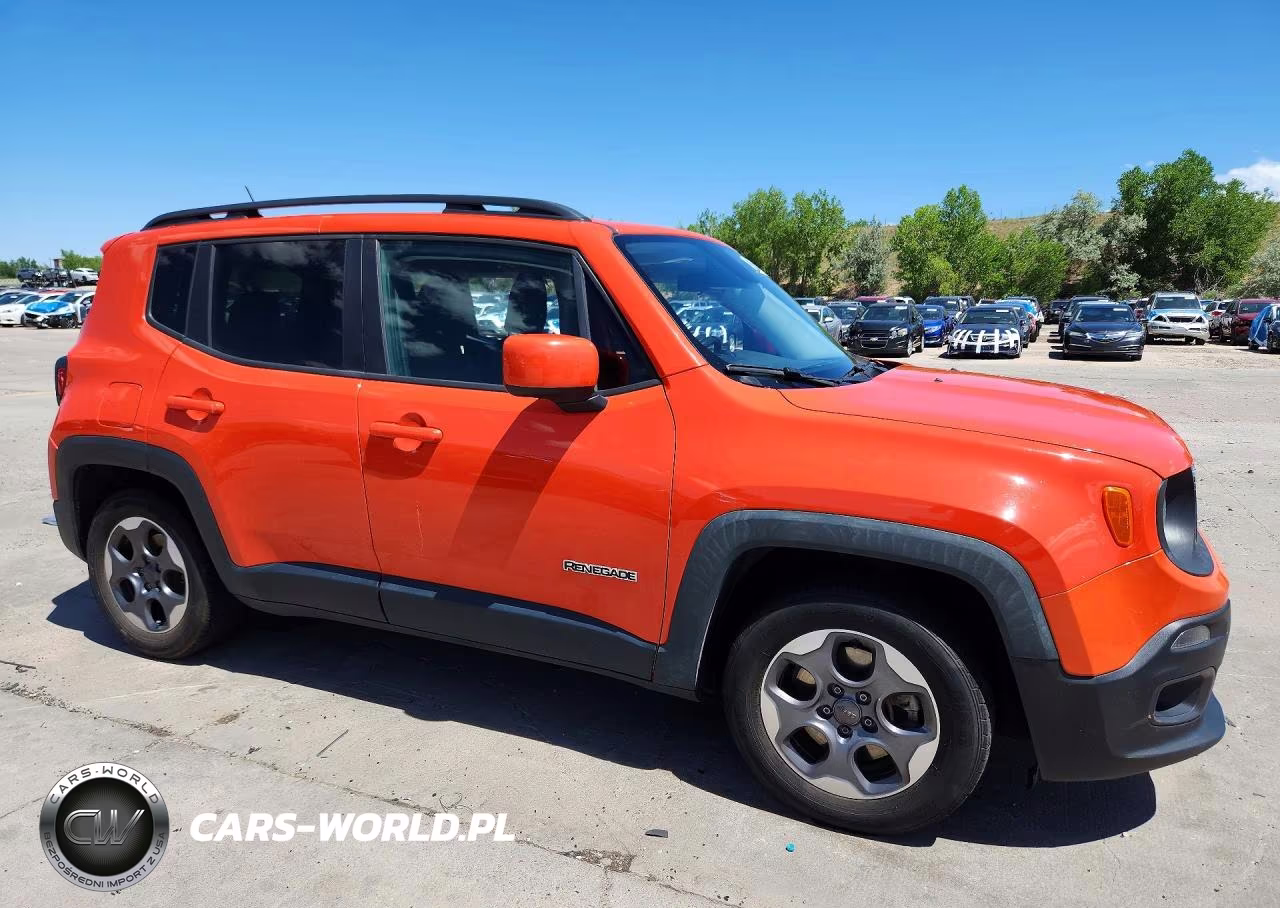 2015 Jeep Renegade Latitude VIN:ZACCJABH7FPC13386 - 4