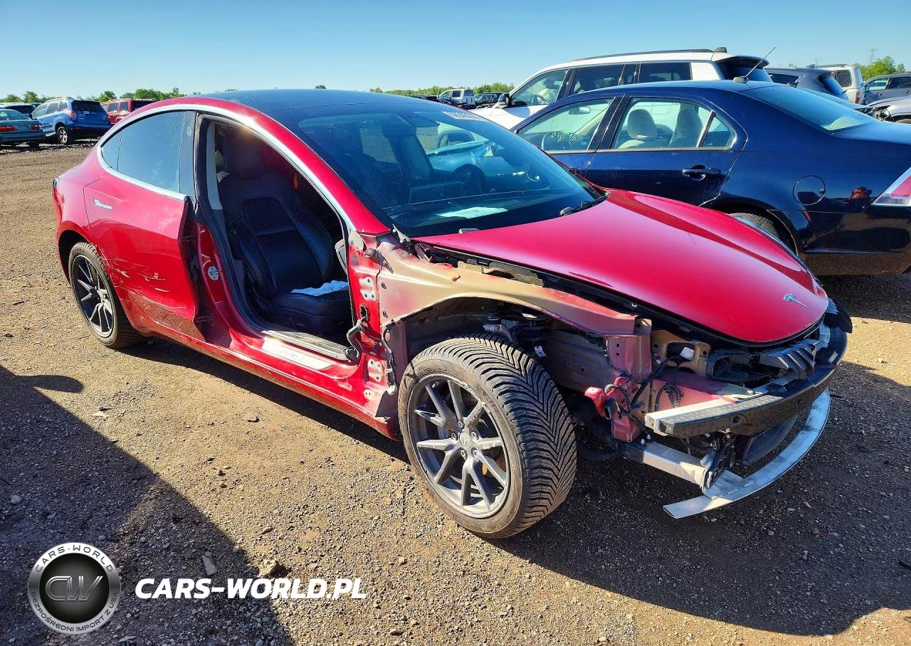 2019 Tesla Model 3 VIN:5YJ3E1EA9KF435898 - 4