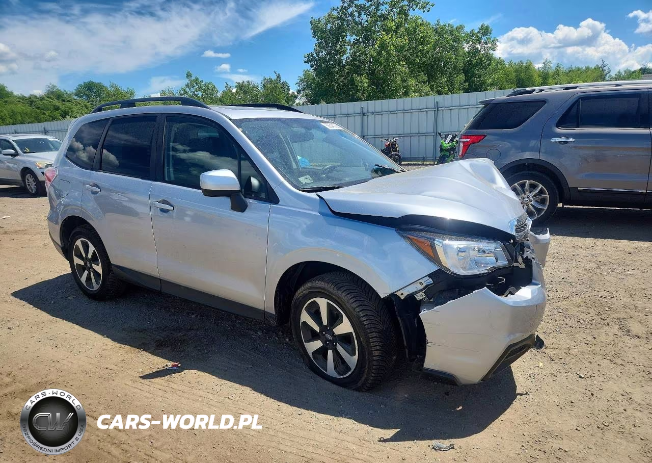 2018 Subaru Forester 2.5I Premium VIN:JF2SJAEC4JH412053 - 4