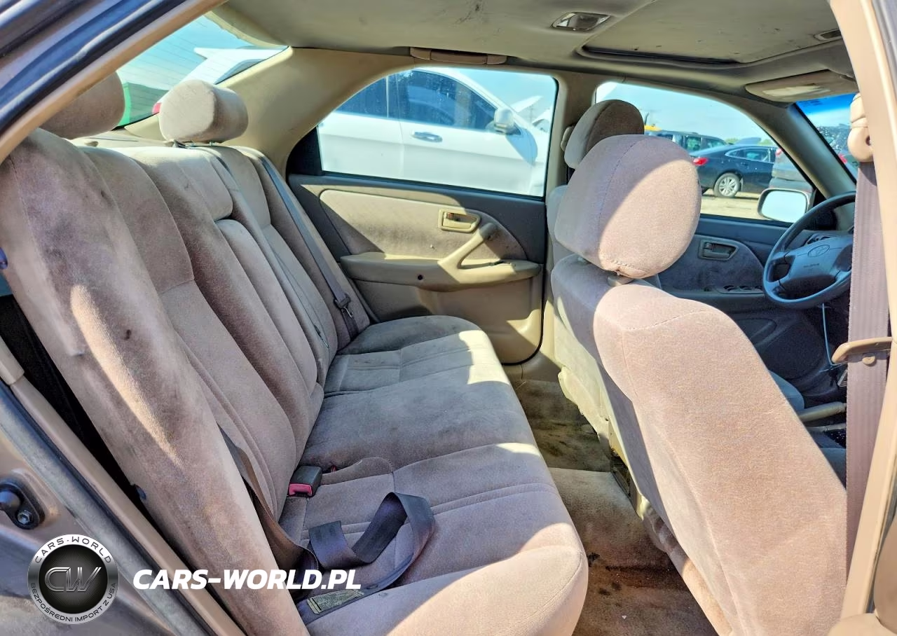 1999 Toyota Camry Le VIN:4T1BG22K3XU536163 - 10