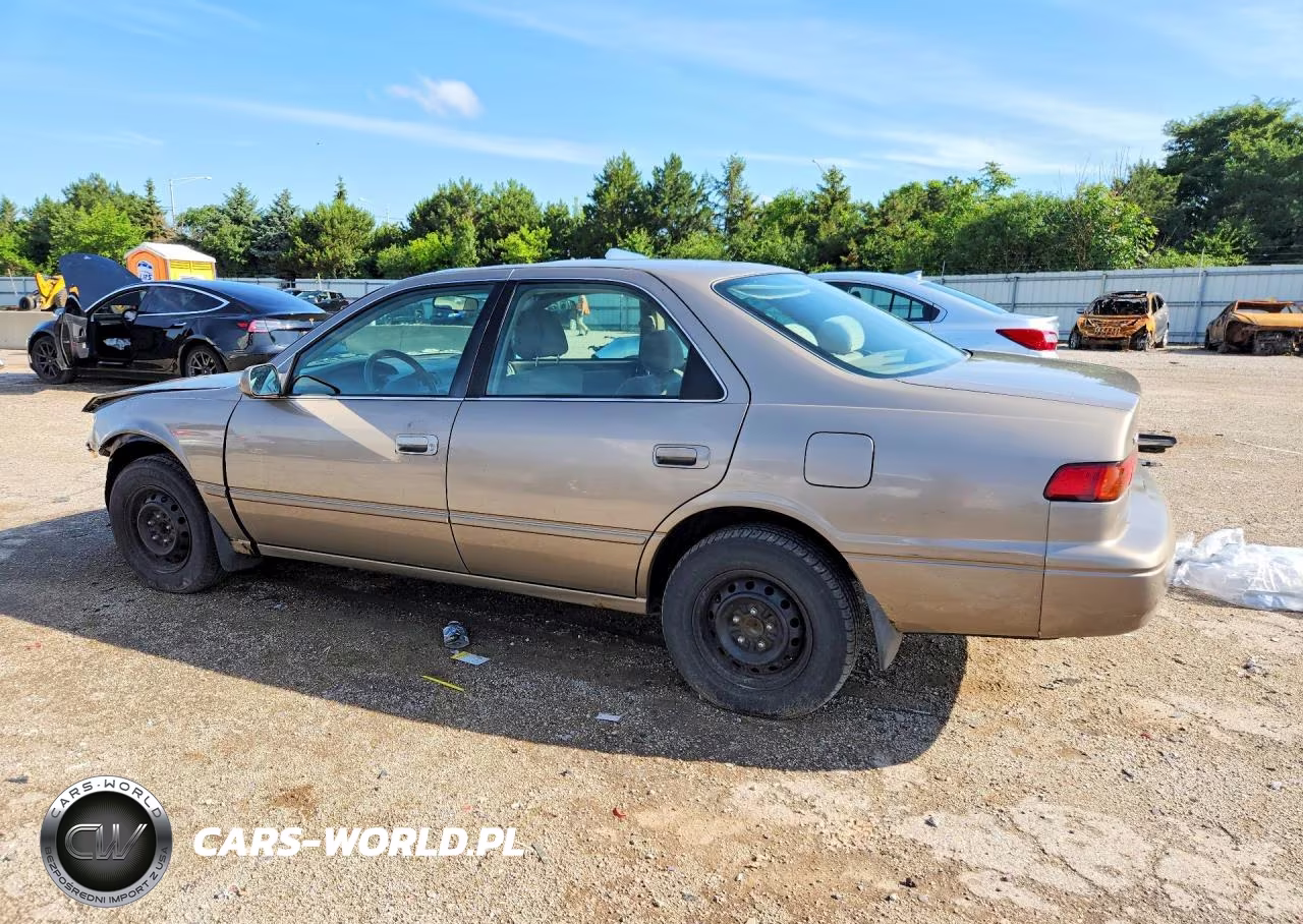 1999 Toyota Camry Le VIN:4T1BG22K3XU536163 - 2