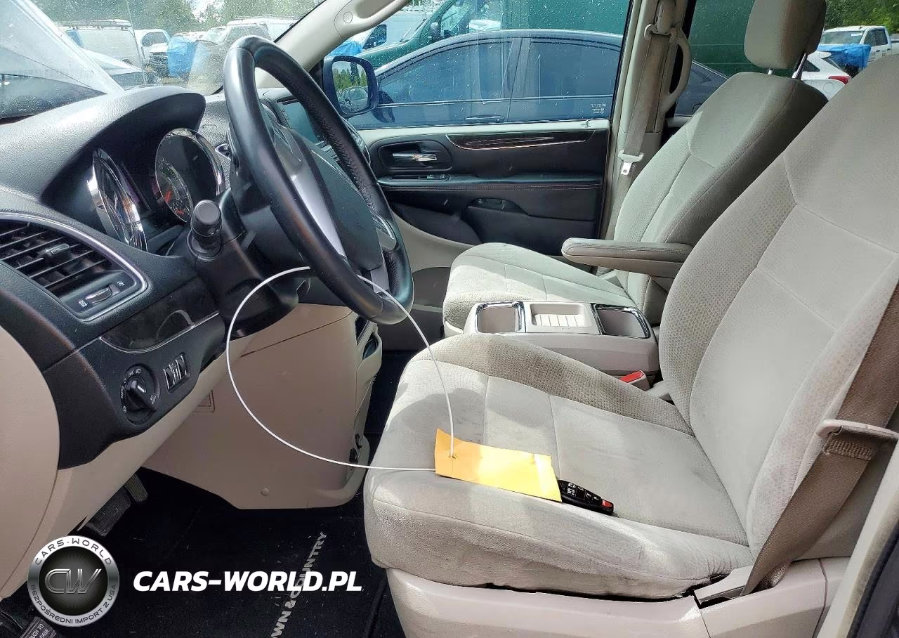 2013 Chrysler Town & Country Touring VIN:2C4RC1BG0DR632233 - 7