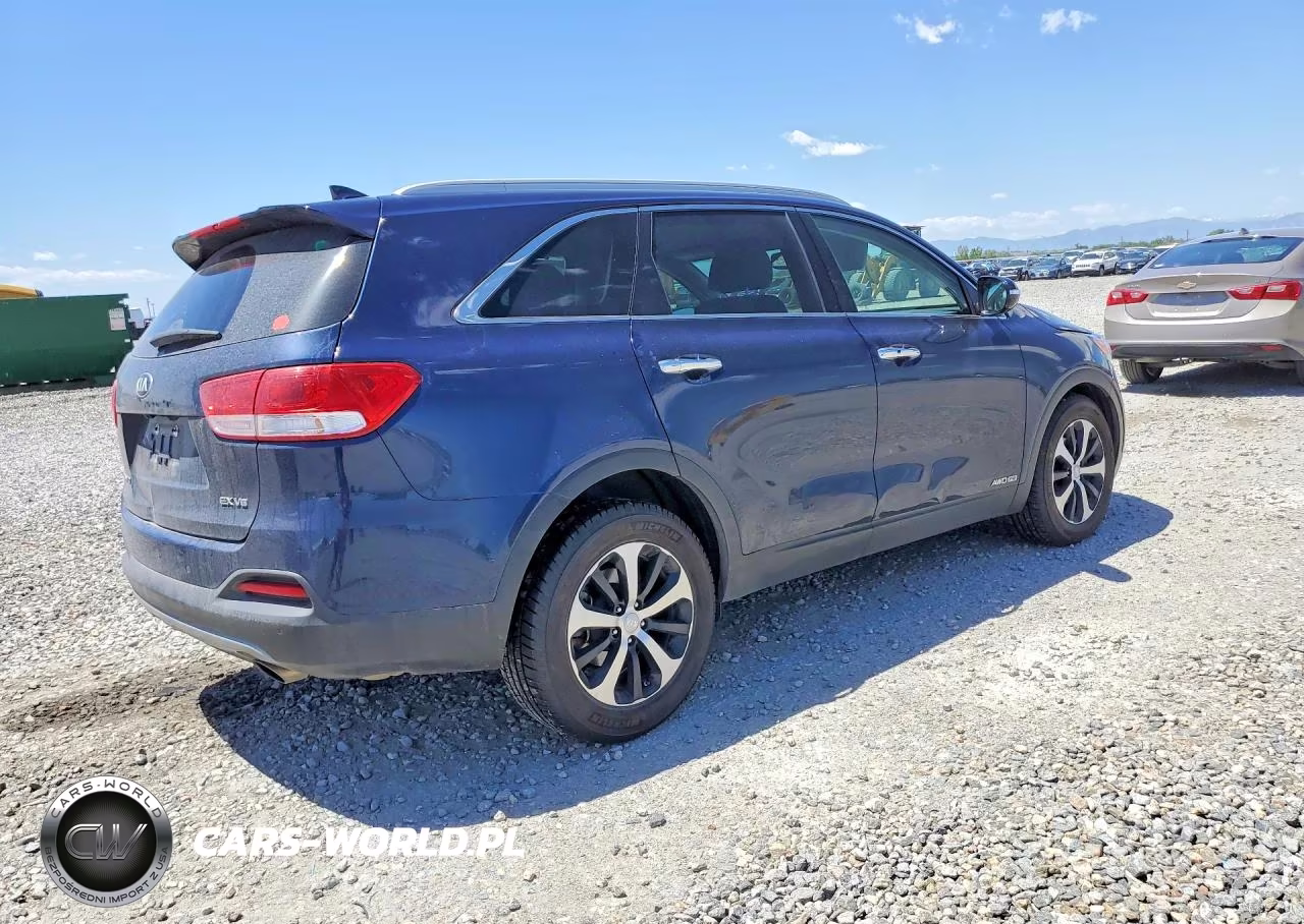 2018 Kia Sorento Ex VIN:5XYPHDA53JG396624 - 3