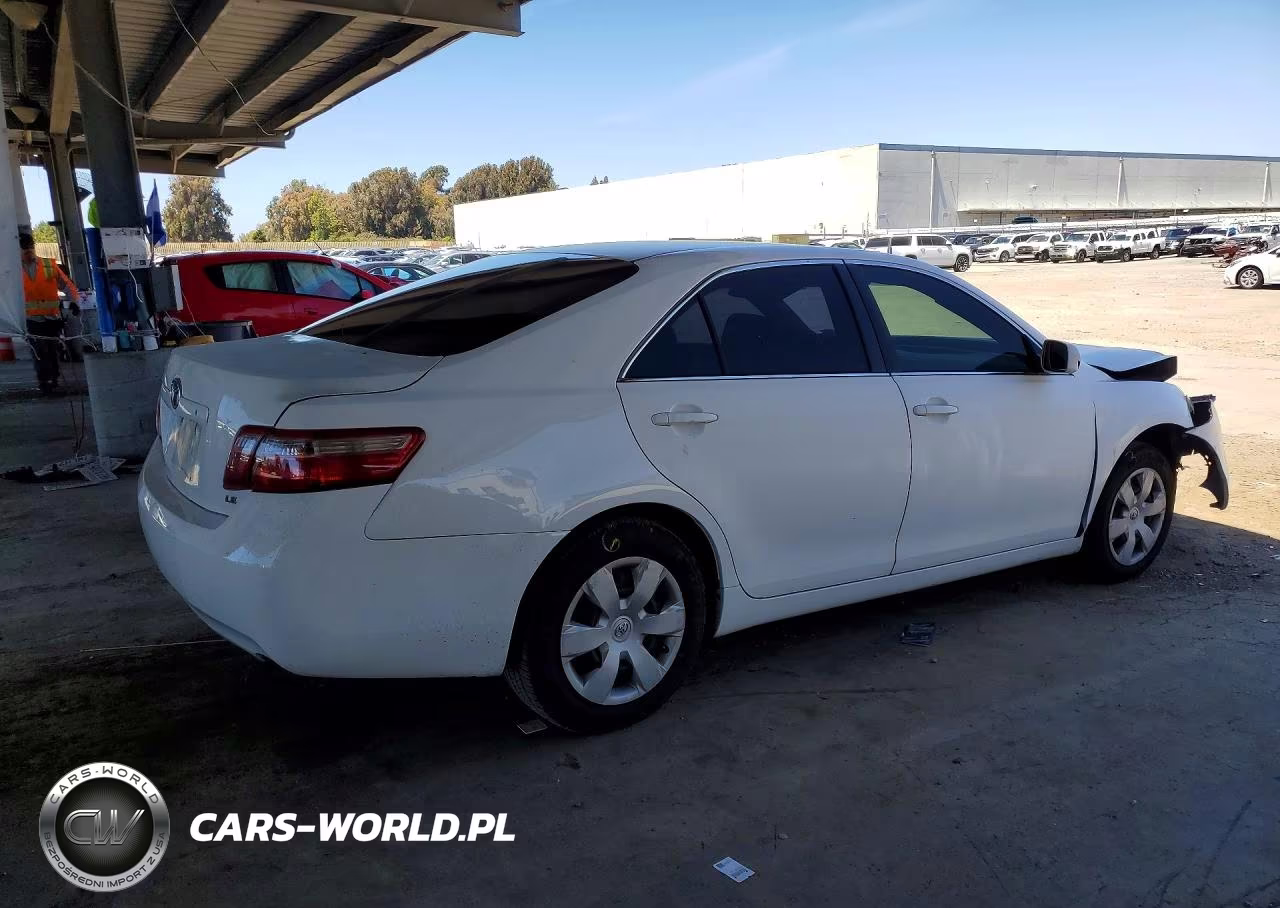 2007 Toyota Camry Le VIN:JTNBE46K173004833 - 3