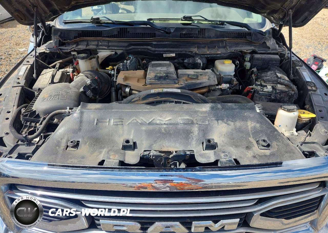 2018 Ram 2500 Longhorn VIN:3C6UR5GL0JG262786 - 11