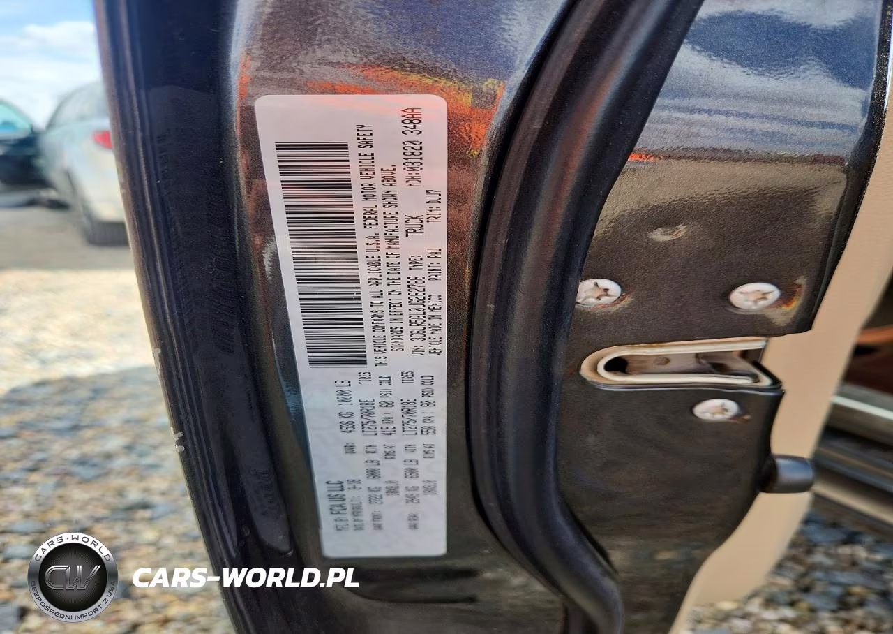 2018 Ram 2500 Longhorn VIN:3C6UR5GL0JG262786 - 12