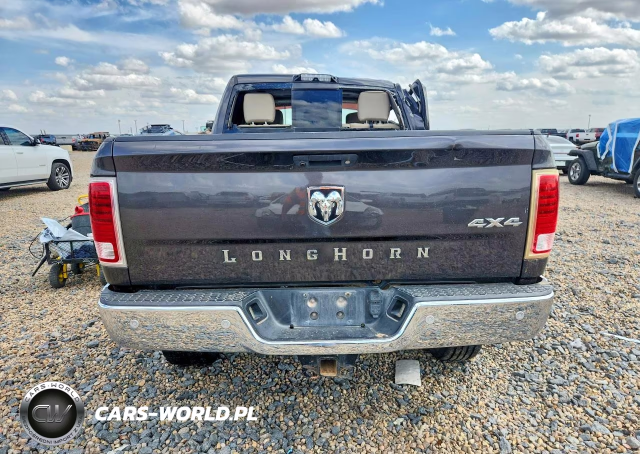 2018 Ram 2500 Longhorn VIN:3C6UR5GL0JG262786 - 6