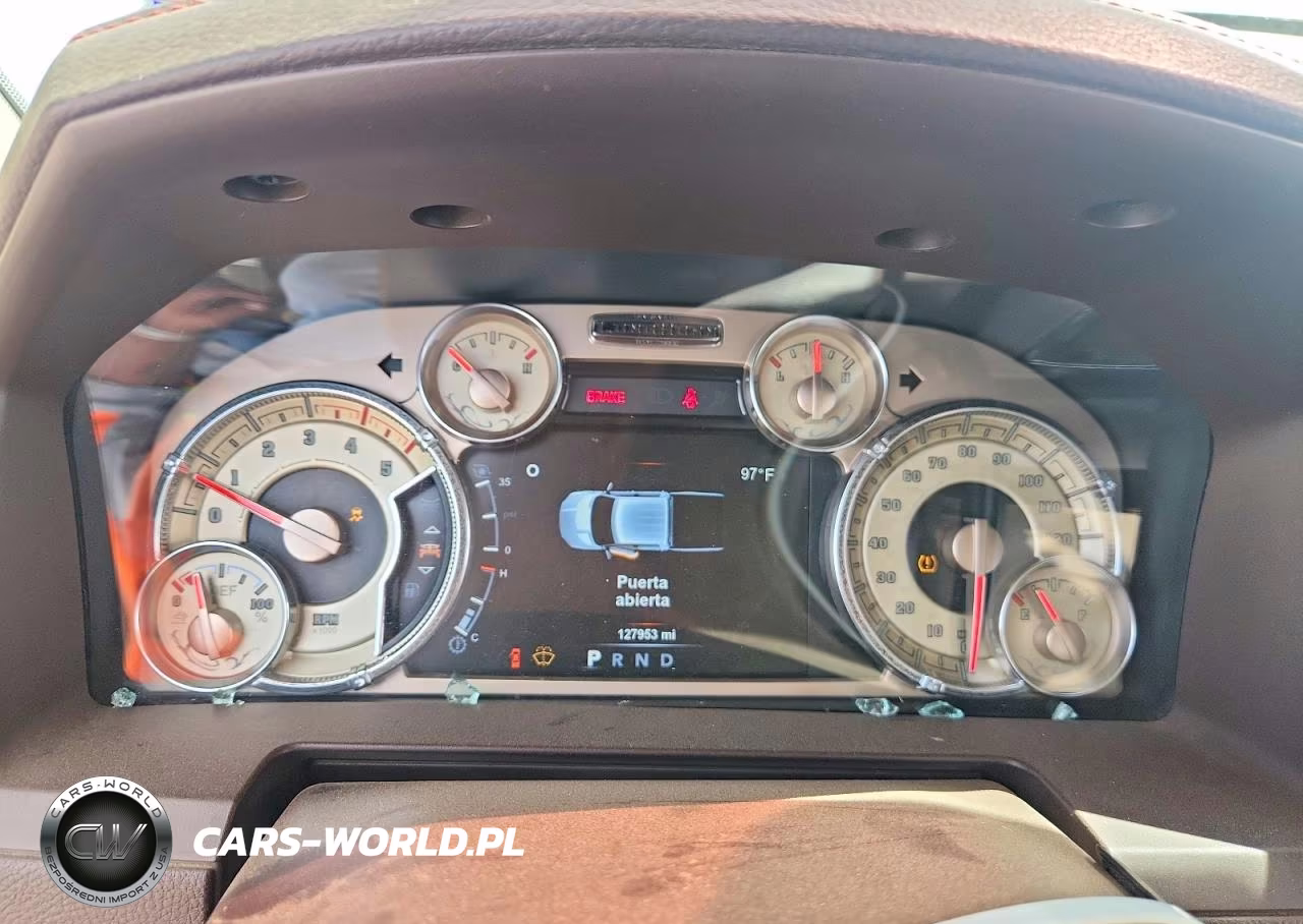 2018 Ram 2500 Longhorn VIN:3C6UR5GL0JG262786 - 9