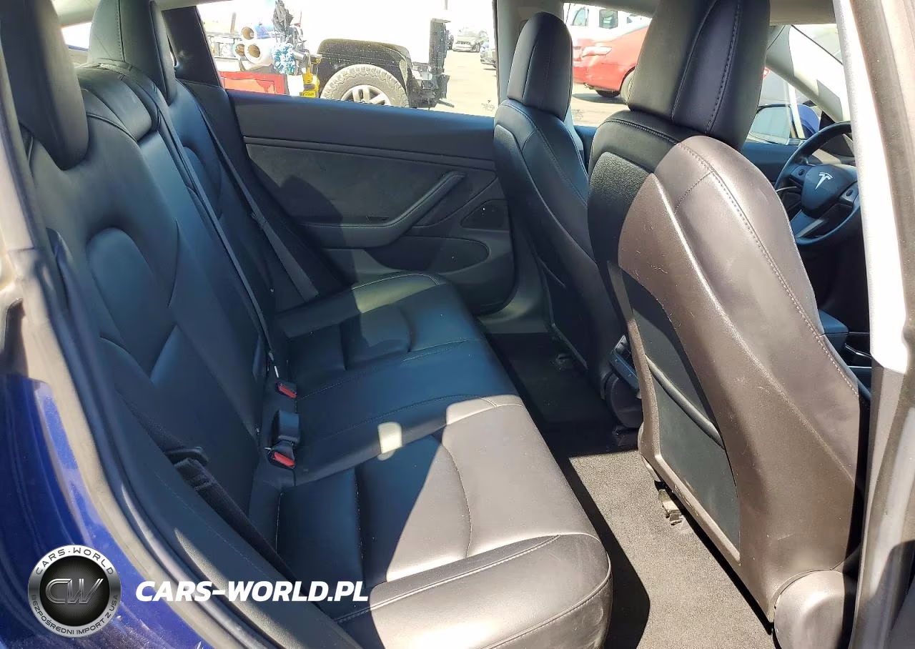 2018 Tesla Model 3 VIN:5YJ3E1EA6JF076413 - 10