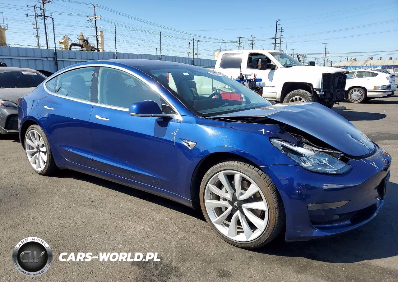 2018 Tesla Model 3 VIN:5YJ3E1EA6JF076413 - 4