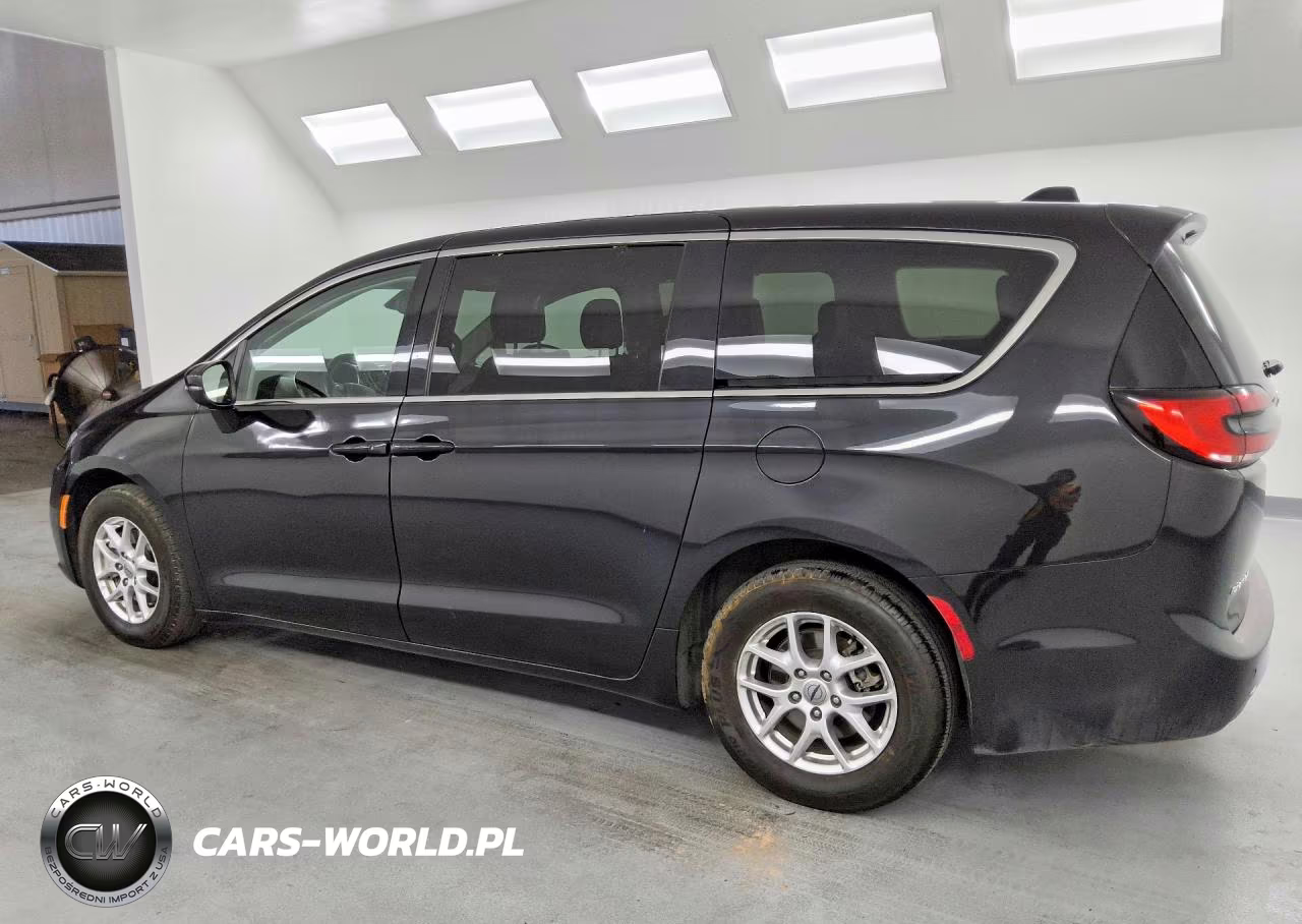 2023 Chrysler Pacifica Touring L VIN:2C4RC1BG1PR510999 - 2